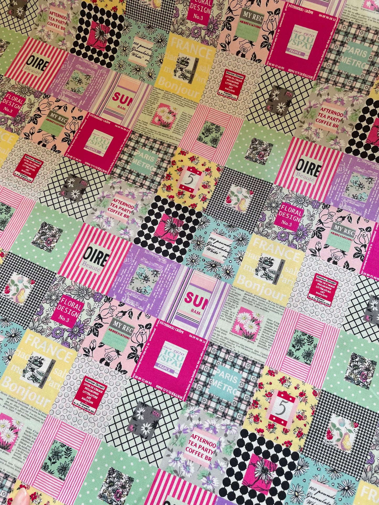 Suzuko Koseki - Square Patch (pink)