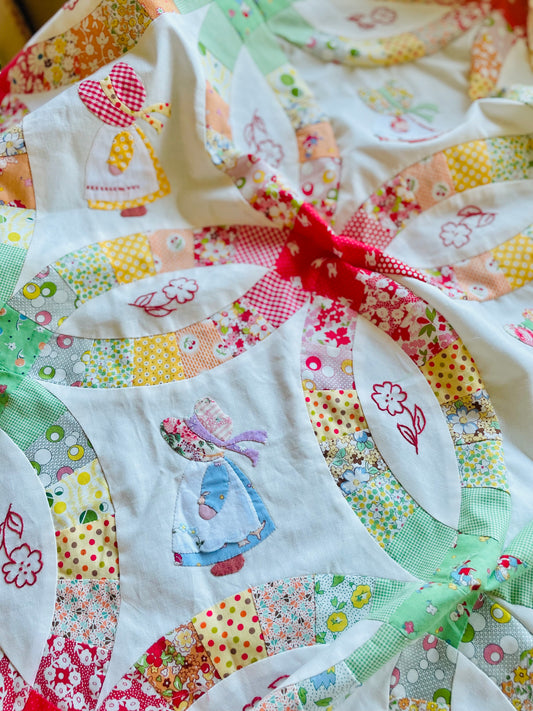 Sewing Pattern -- SunBonnet Sue Double Wedding Ring Quilt (PDF Download)