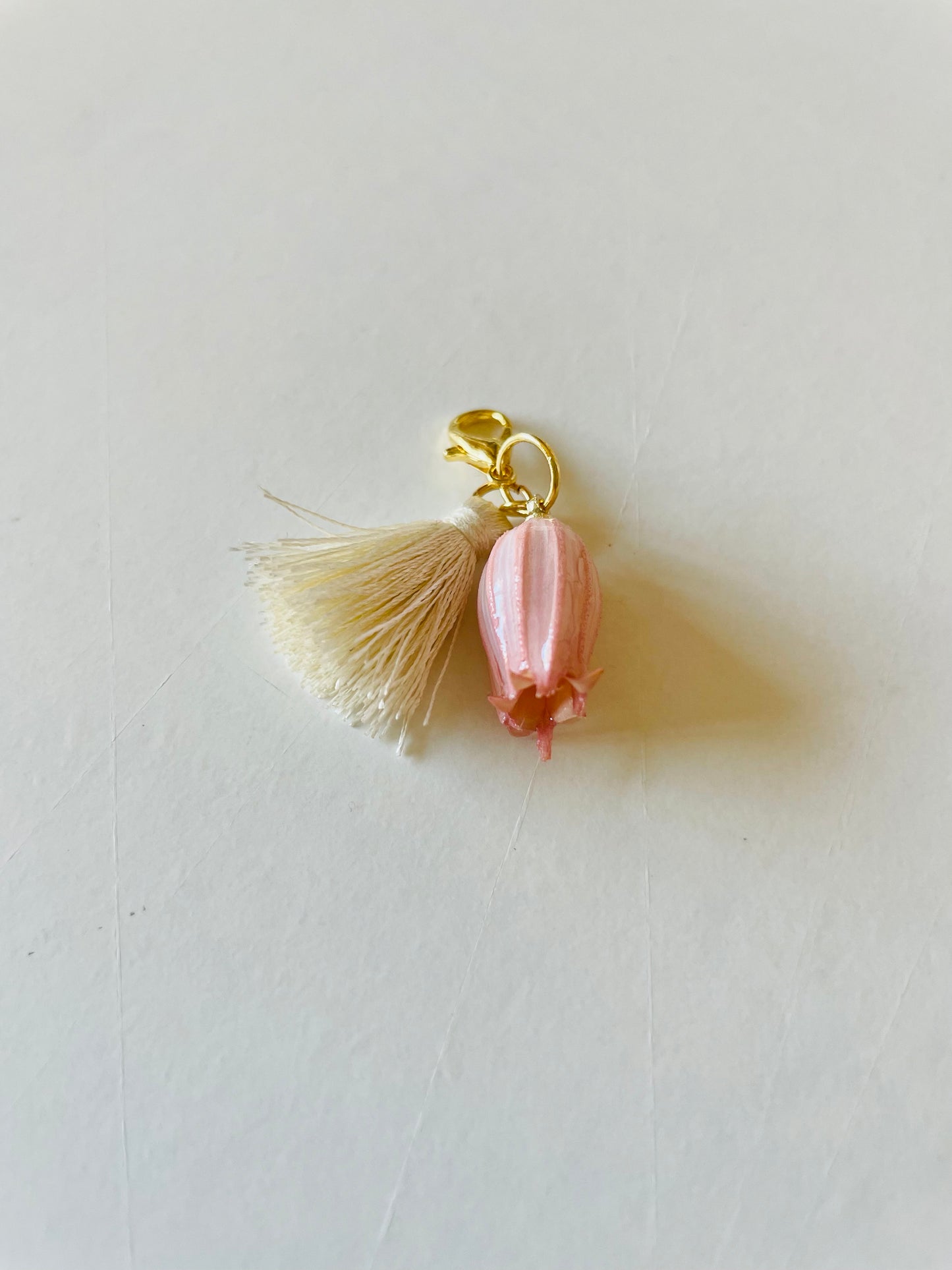 Zipper Charm -  Bell Flower (light pink/cream)