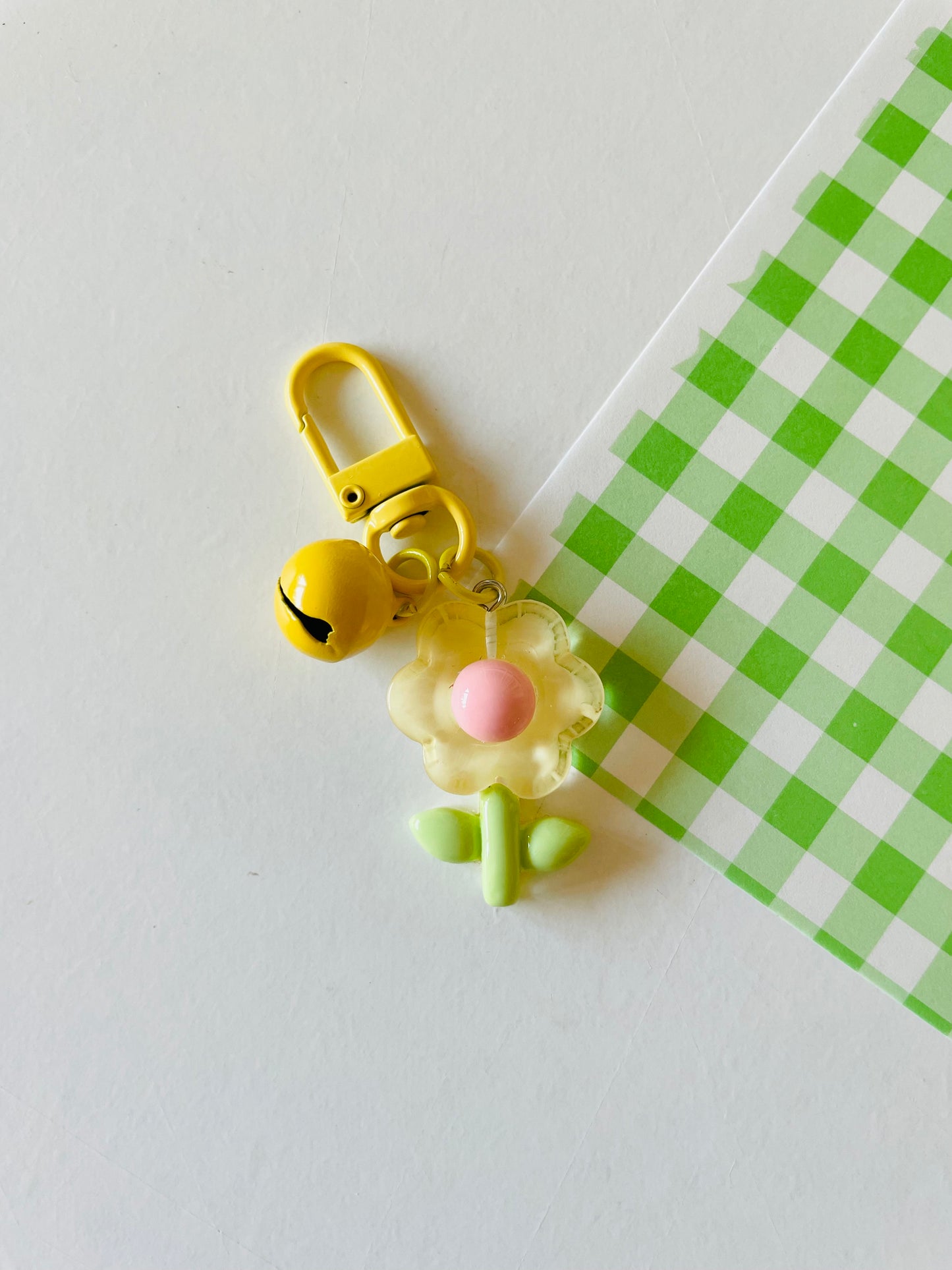 Zipper Charm -  happy flower (yellow)