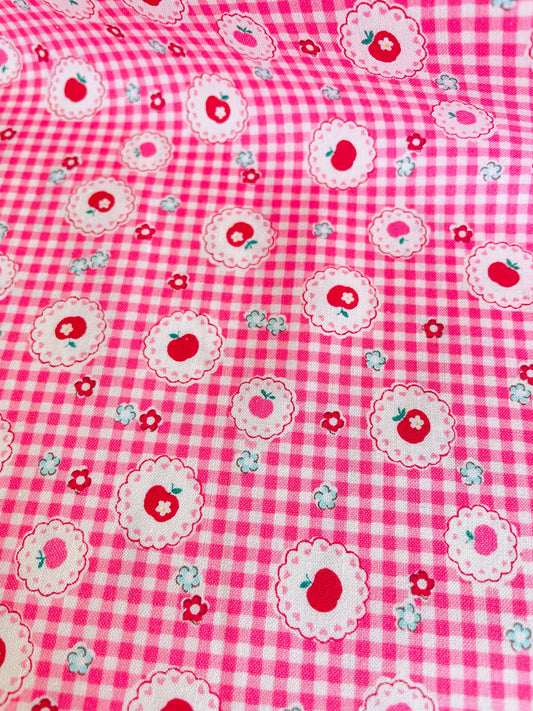 Atsuko Matsuyama - Apple Lace (pink)