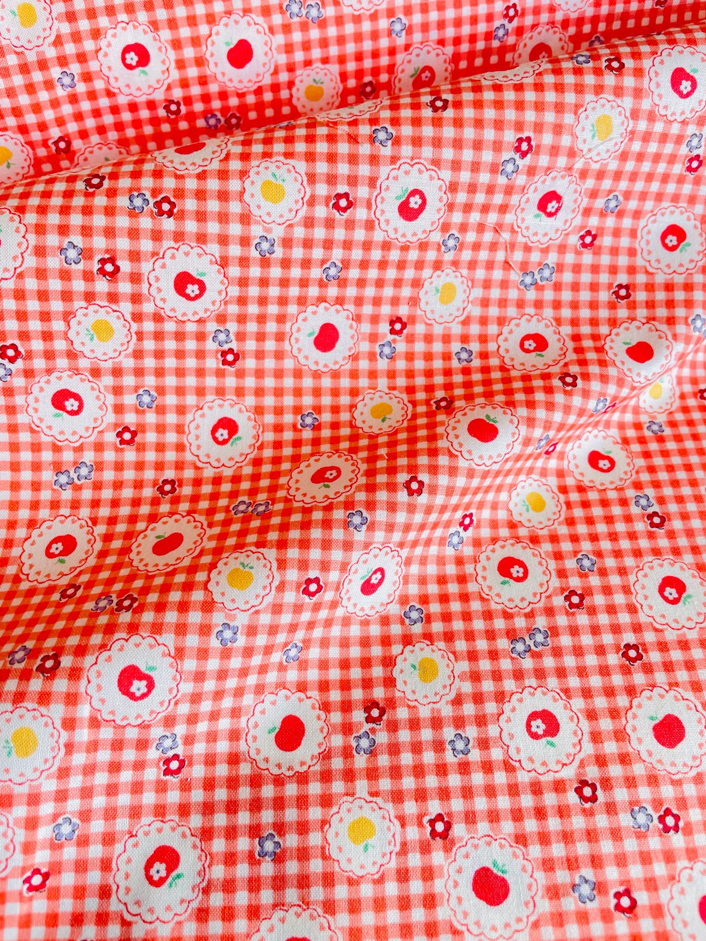Atsuko Matsuyama - Apple Lace (orange)