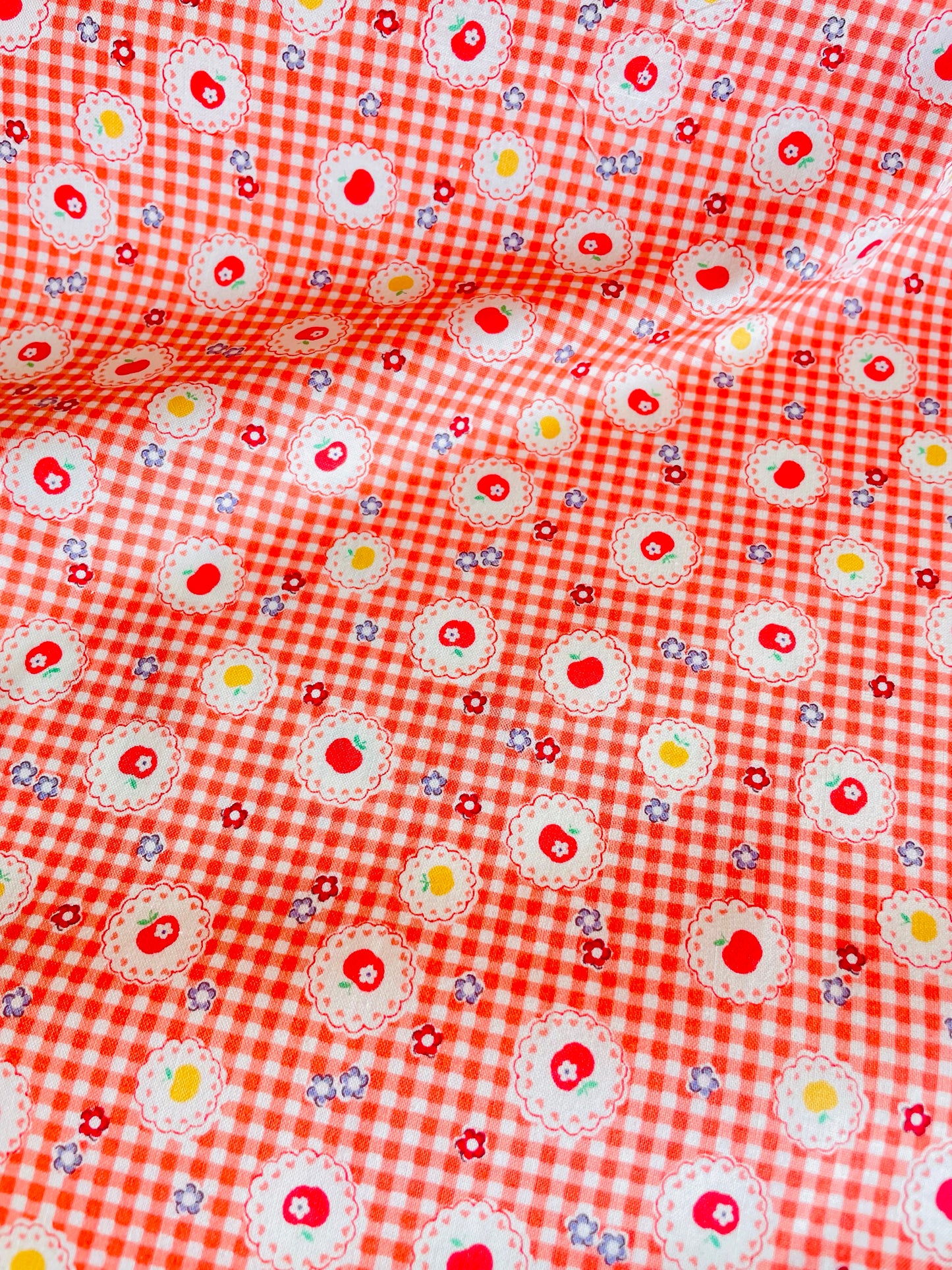 Atsuko Matsuyama - Apple Lace (orange)