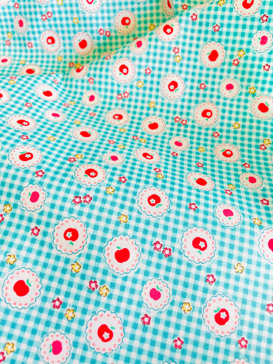 Atsuko Matsuyama - Apple Lace (turquoise)