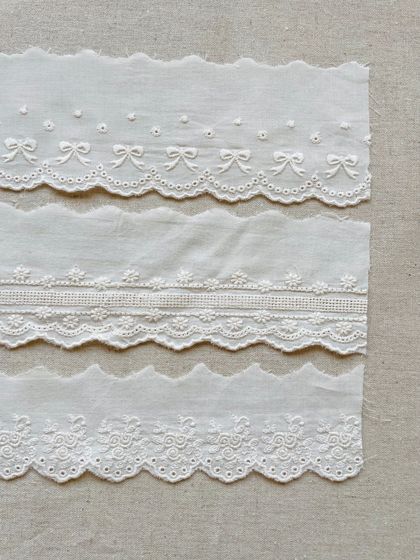 Embroidered Ribbon Set