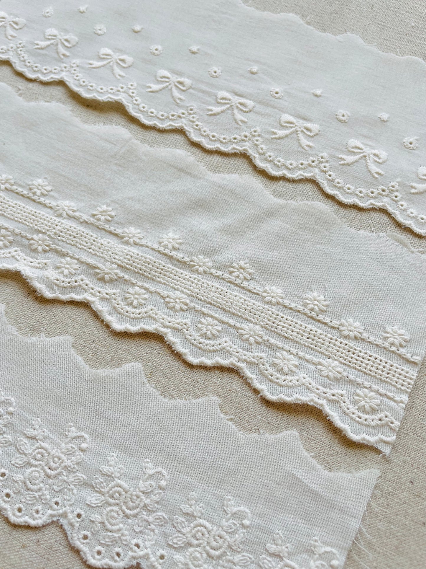 Embroidered Ribbon Set