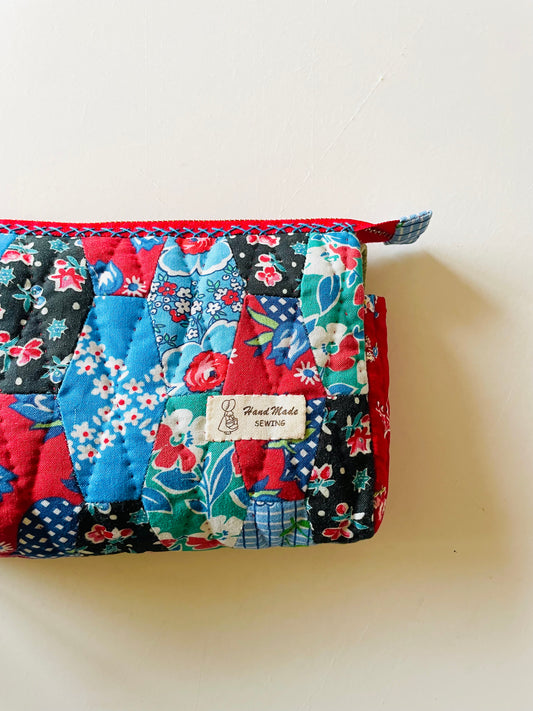 Sewing Kit -- Feedsack Pouch