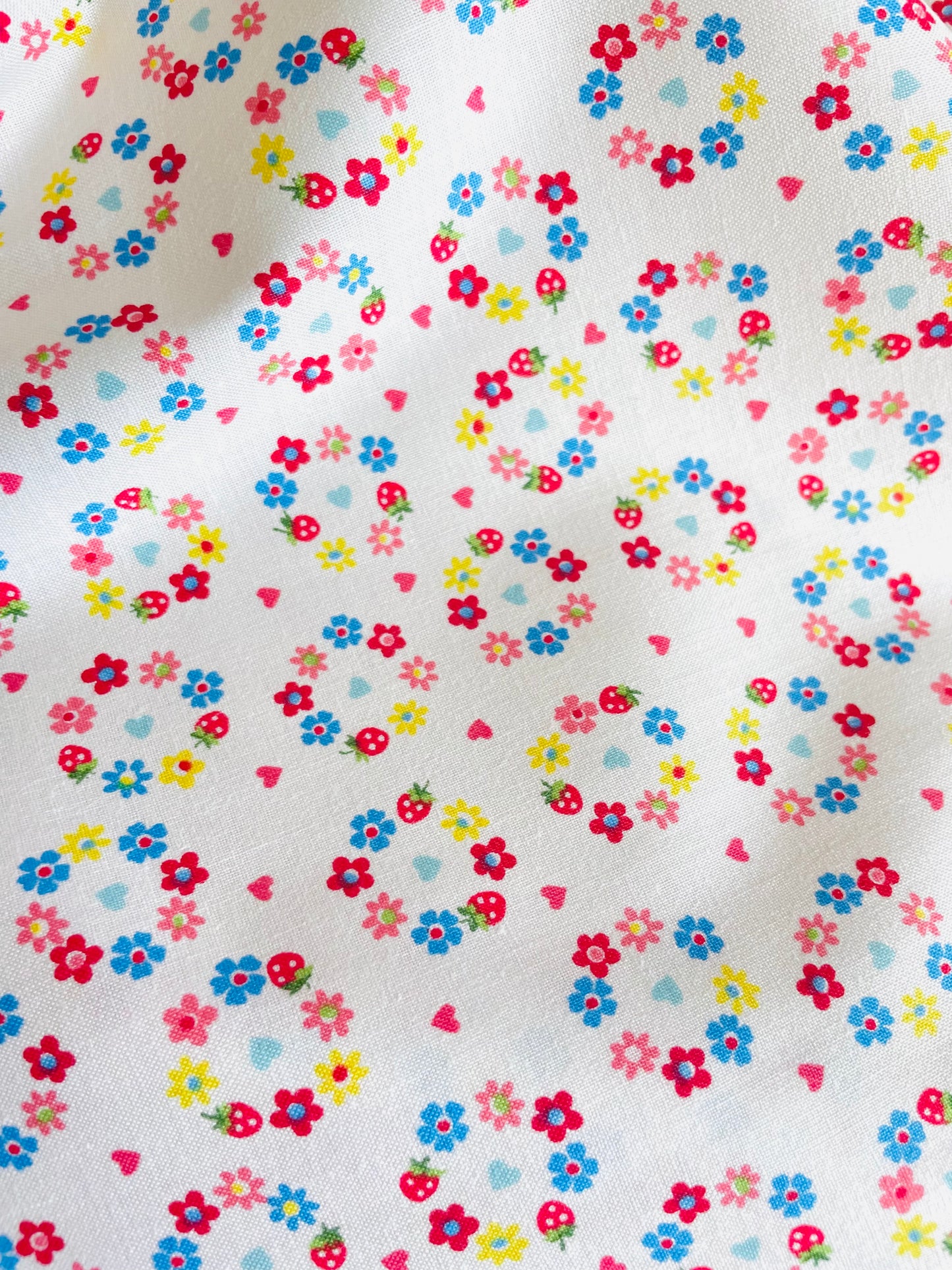 Atsuko Matsuyama - Petit Flower (white)