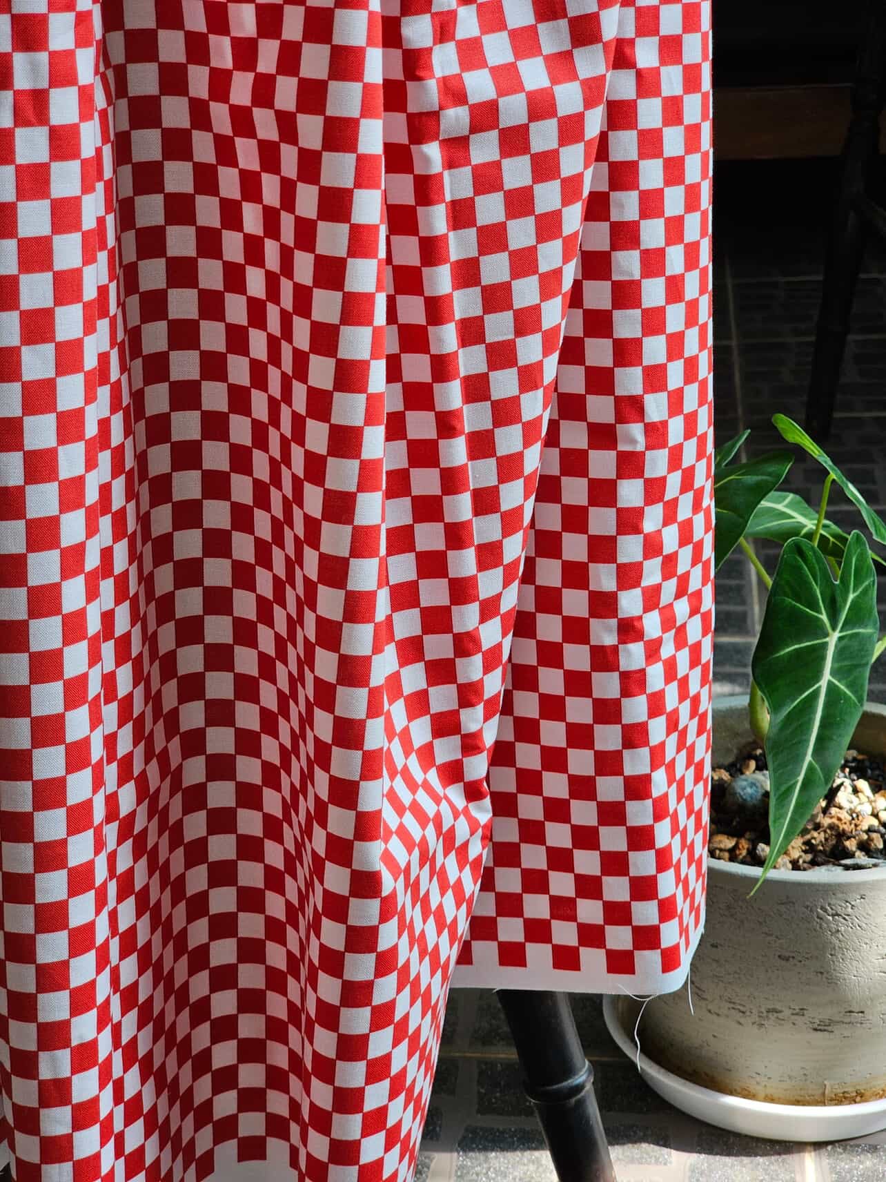 !! PRE ORDER !! Feedsack by Momnson- Red Grid