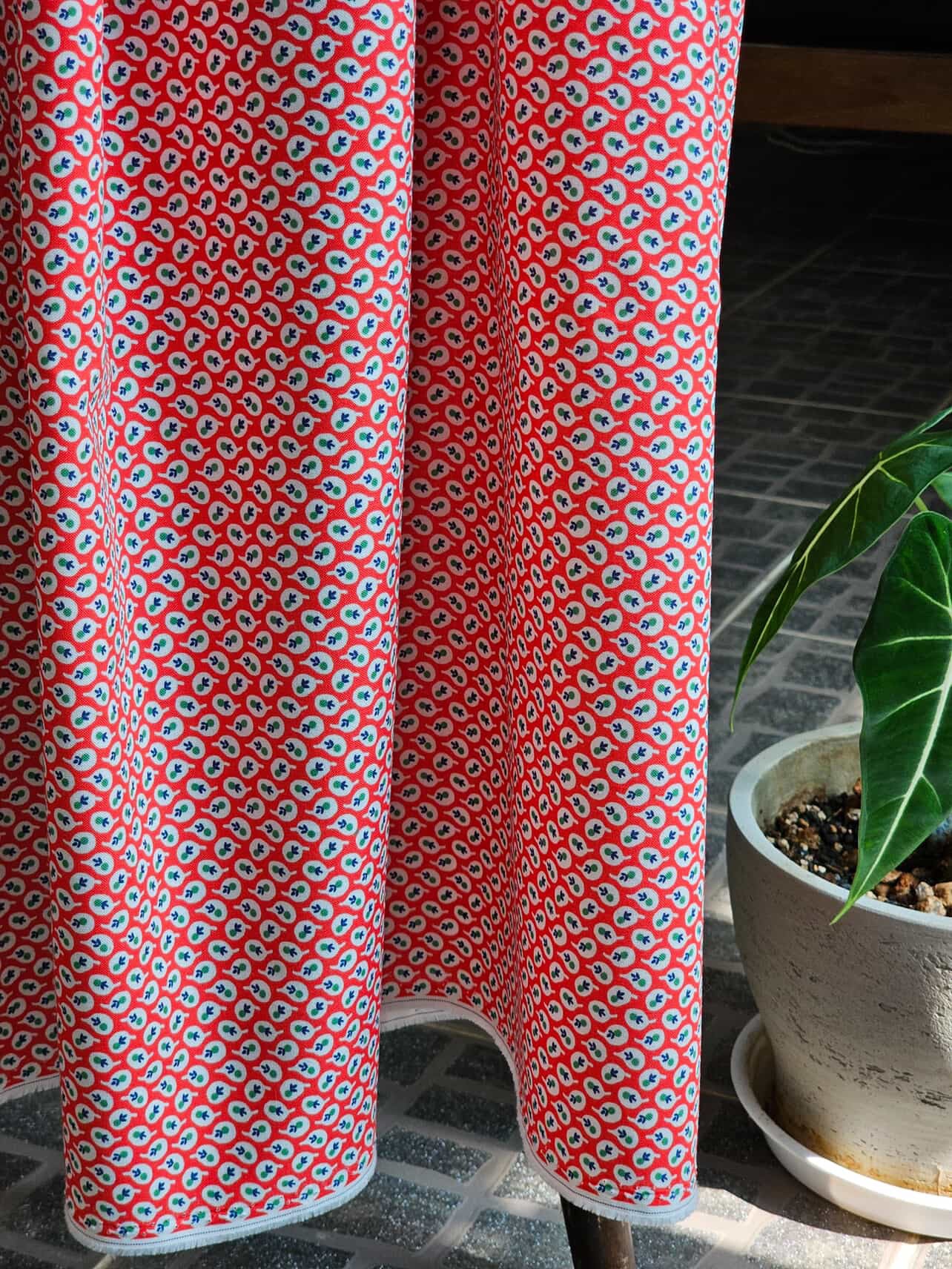 !! PRE ORDER !! Feedsack by Momnson- Red Little Oval