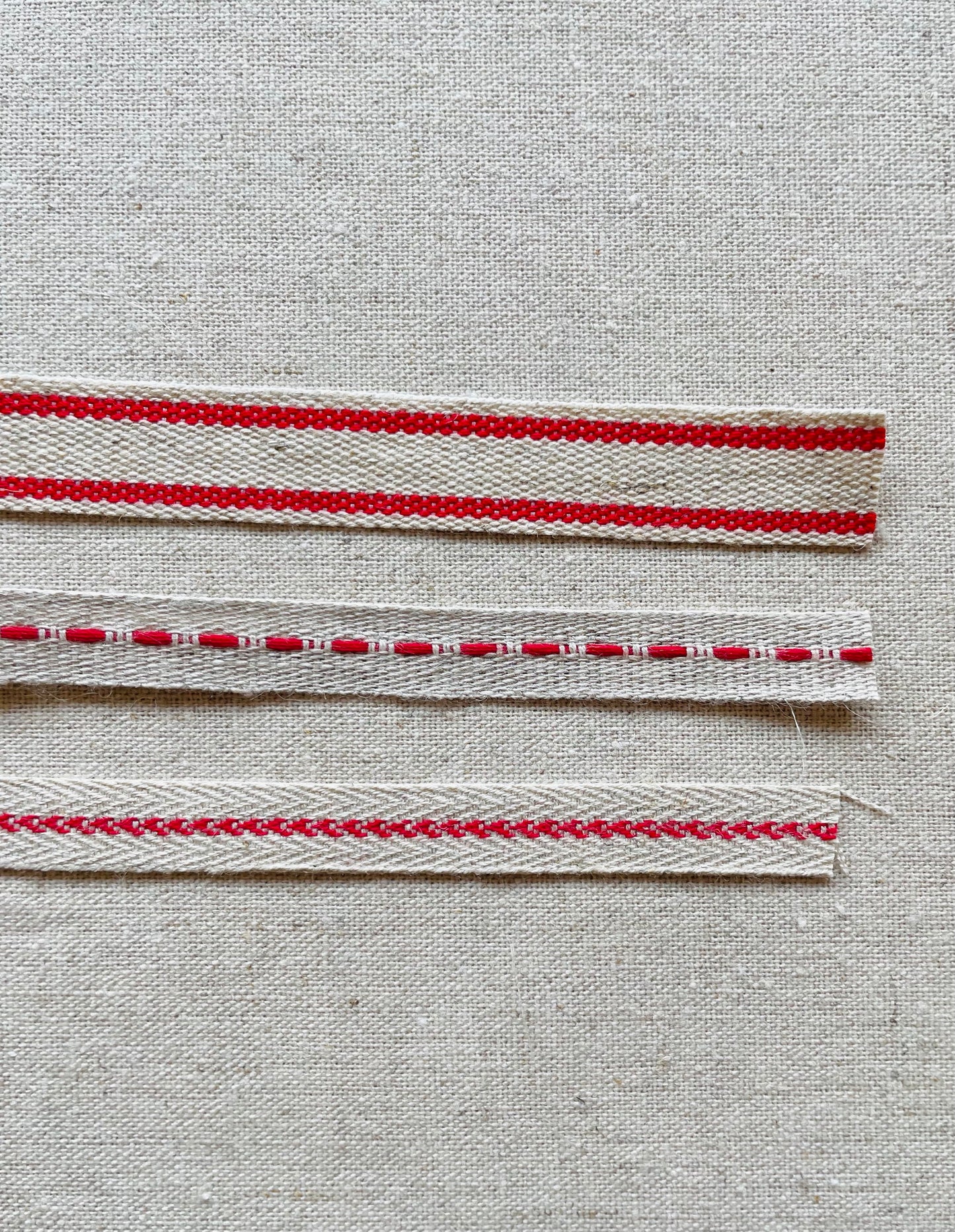 Red/ Linen Ribbon Set
