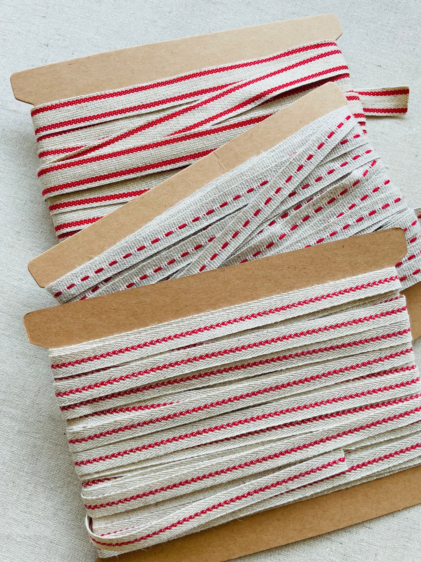 Red/ Linen Ribbon Set