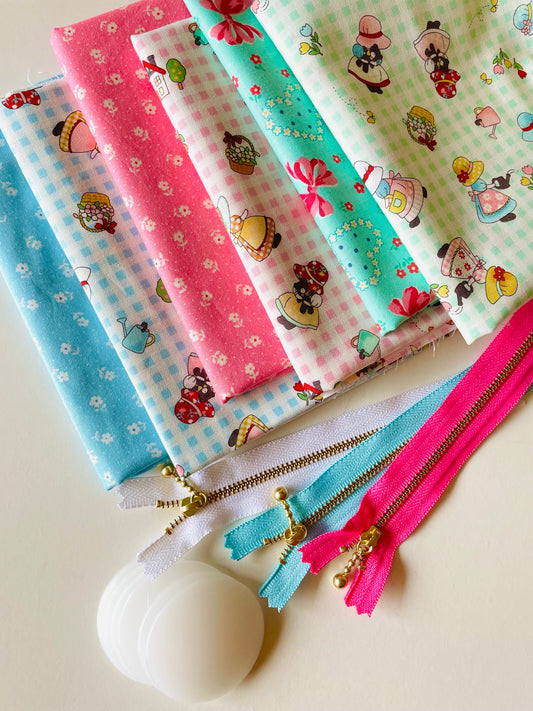 Sewing Kit - Mini Macaron Purse Starter Kit (1)