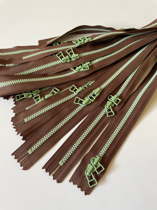 YKK Rasin Zippers with double pull - (brown/light green)(16"-40CM)