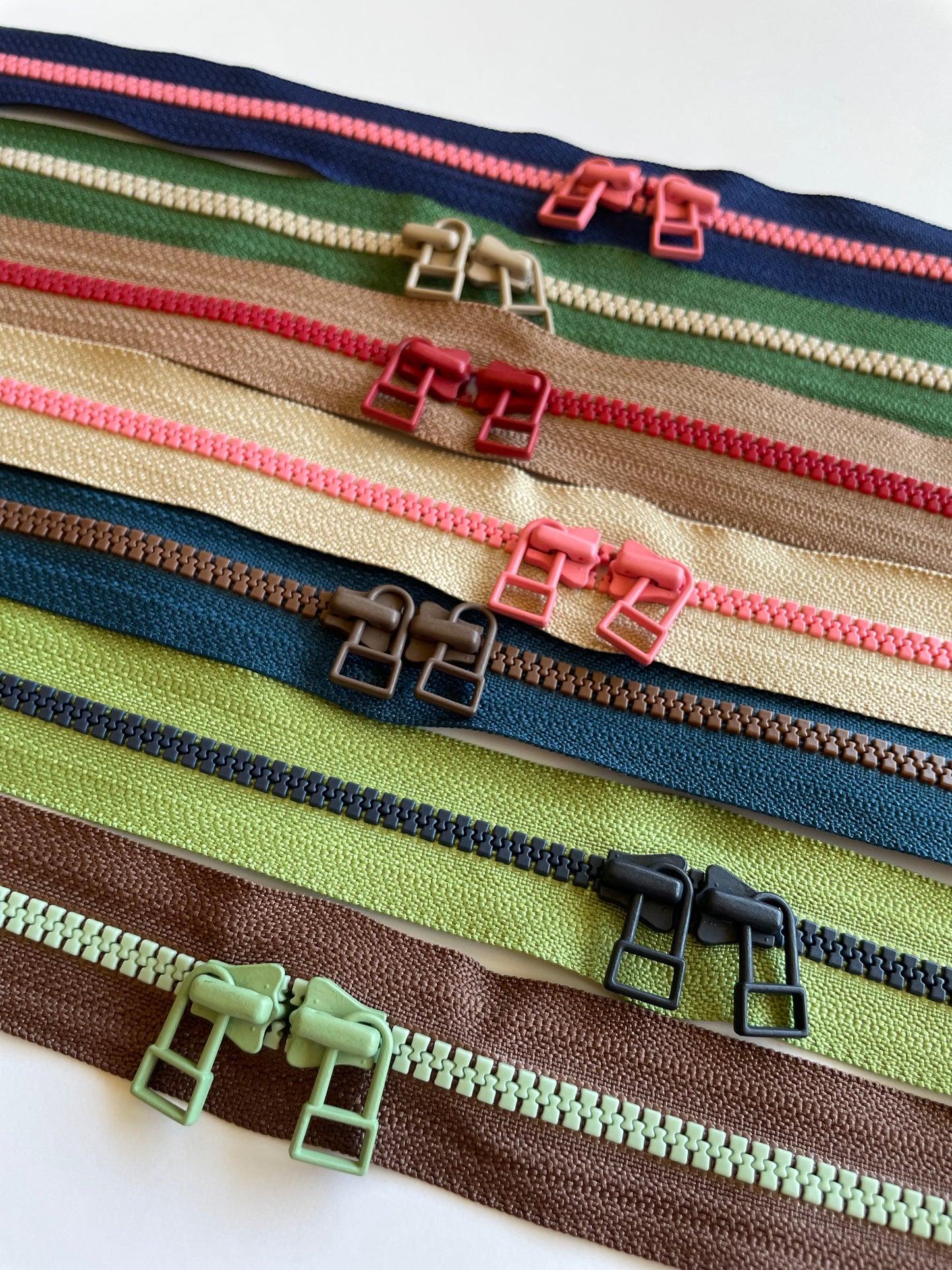 YKK Rasin Zippers with double pull bundle (16"-40CM)