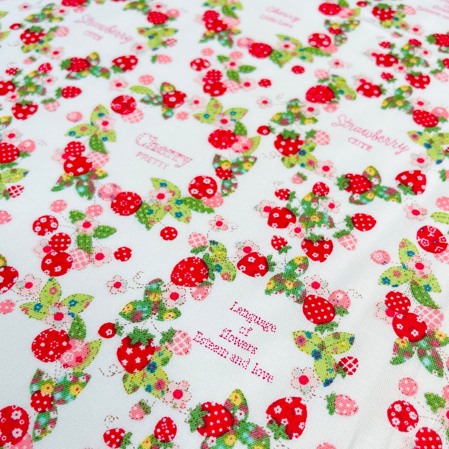 Fruits Wreath Mini -- -- white – Rose Garden Patchwork