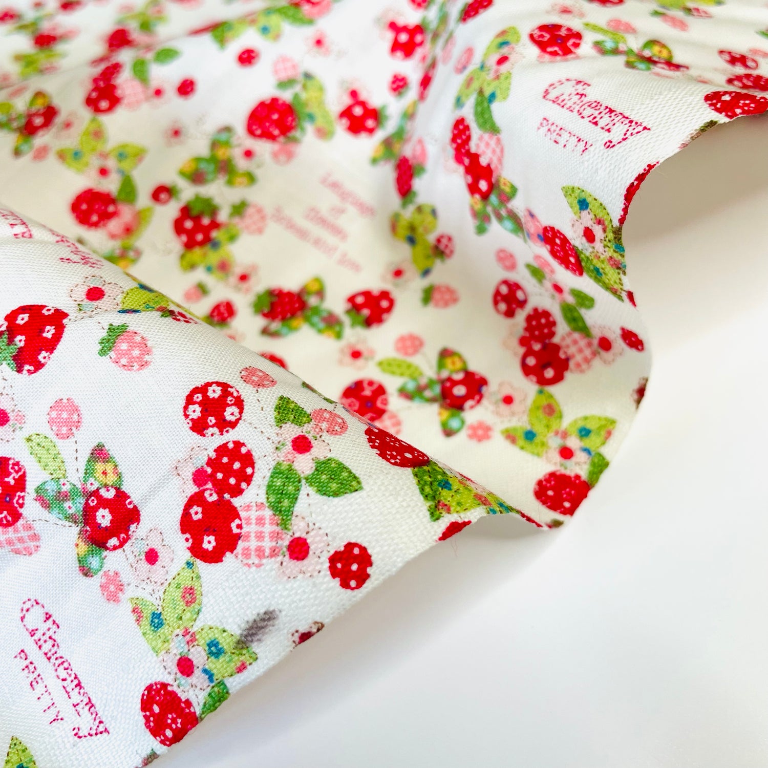 Fruits Wreath Mini -- -- white – Rose Garden Patchwork