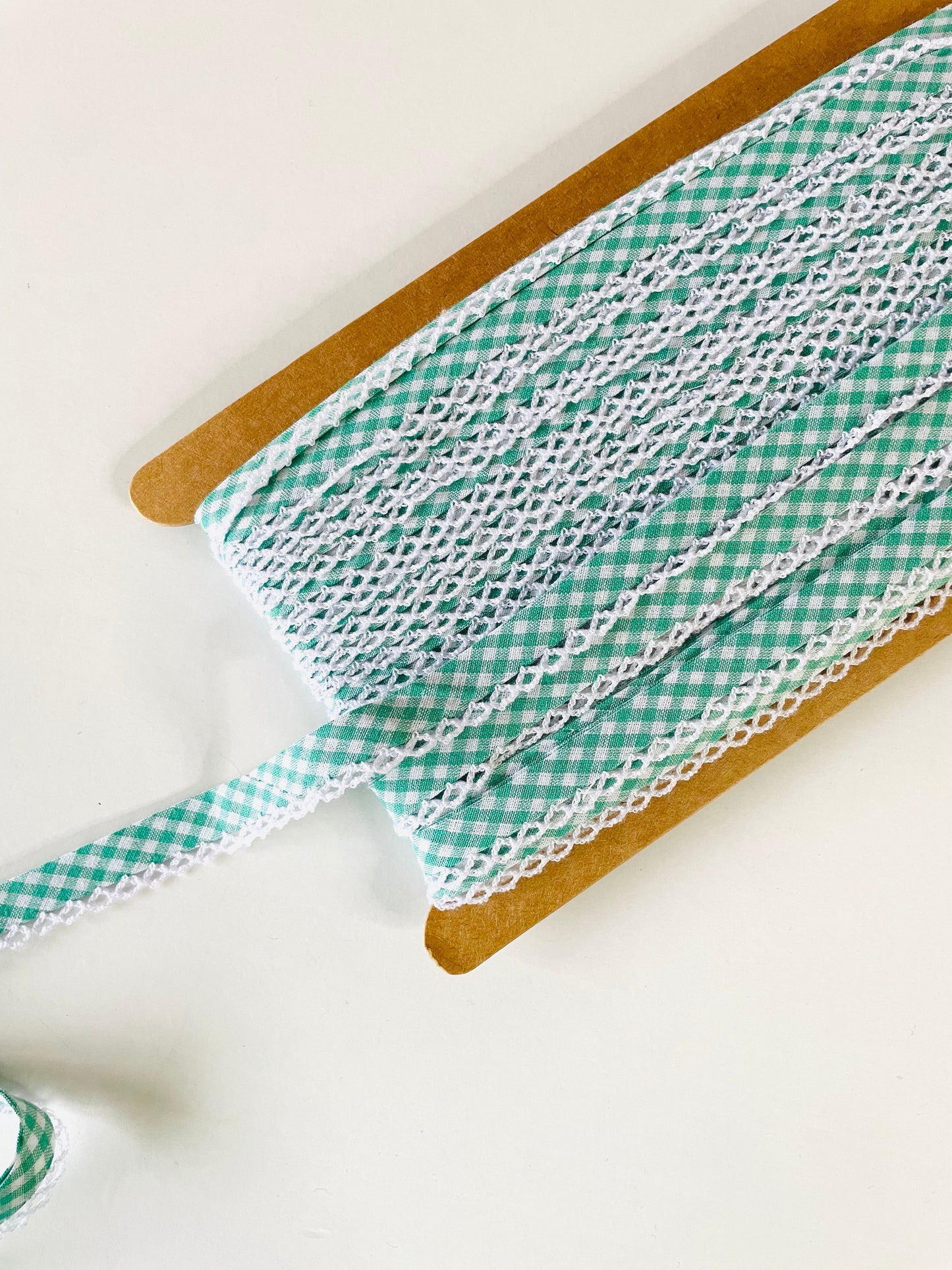 Crochet-edged Poplin Bias Binding (Double Fold)  (mint)