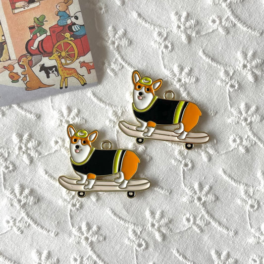 Zipper Charm - Corgi on Skate board