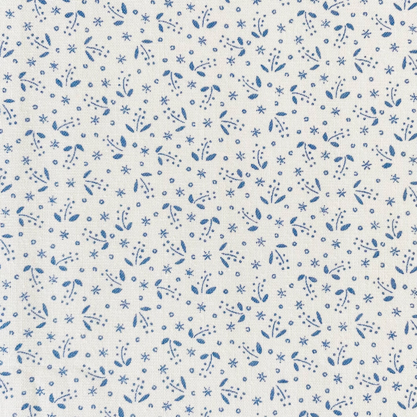 American Country 22-- Little Star Flowers (white/ blue)